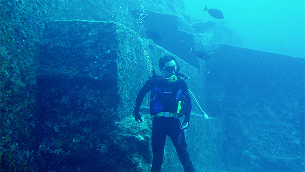海底遺跡（かいていいせき）